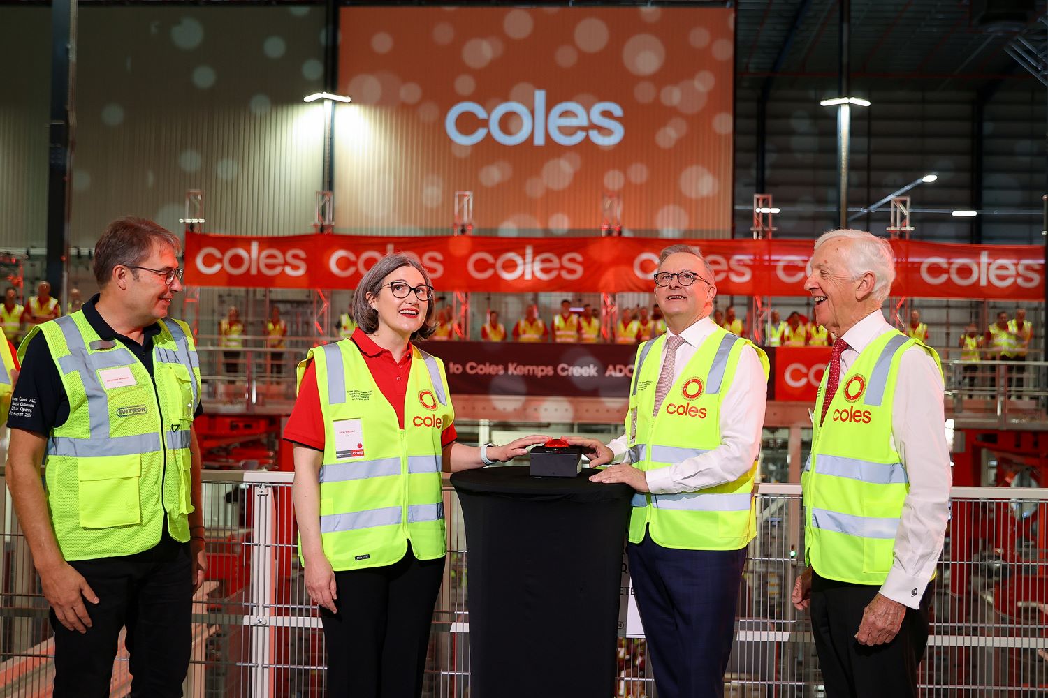  Kemps Creek L-R WITRON Technical CEO Johannes Meissner, Coles CEO Leah Weckert, Prime Minister Anthony Albanese, Coles Chairman James Graham 